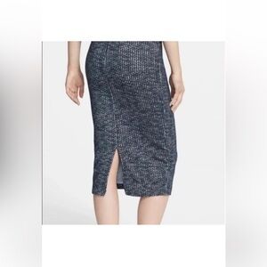 FREE PEOPLE navy geometric MAXI PENCIL SKIRT WITH REAR SLIT - STRETCHY! Size XS